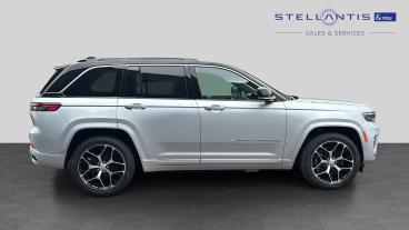 SPOTICAR Jeep Grand Cherokee 2.0 17.3kwh Summit Reserve Auto 4xe Euro 6 (s/s) 5 Used Car - Suv Plug-in Hybrid Silver - Bristol - 1200603820_2