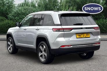 SPOTICAR Jeep Grand Cherokee 2.0 17.3kwh Limited Auto 4xe Euro 6 (s/s) 5dr Used Car - Suv Plug-in Hybrid Silver - Southampton - 1200609612_3
