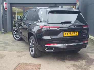 SPOTICAR Jeep Grand Cherokee 2.0 17.3kwh Overland Auto 4xe Euro 6 (s/s) 5dr Used Car - Suv Plug-in Hybrid Black - Northampton - 1200633742_5