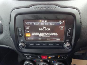 SPOTICAR Jeep Renegade 1.4t Multiairii Limited Ddct Euro 6 (s/s) 5dr Used Car - Suv Petrol Black - Aylesbury - 1200555189_4