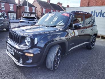 SPOTICAR Jeep Renegade 1.3 Gse T4 Night Eagle Ddct Euro 6 (s/s) 5dr Used Car - Suv Petrol Black - Telford - 1200586998_5