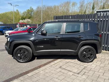 SPOTICAR Jeep Renegade 1.3 Gse T4 11.4kwh Trailhawk Auto 4xe Euro 6 (s/s) Used Car - Suv Plug-in Hybrid Black - Swindon - 1200590982_5