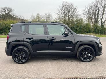 SPOTICAR Jeep Renegade 1.5 T4 E-hybrid Mhev Summit Dct Euro 6 (s/s) 5dr Used Car - Suv Hybrid Black - Kidlington - 1200591814_5