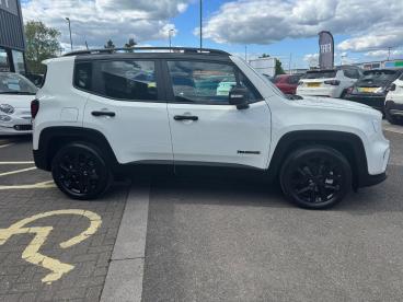 SPOTICAR Jeep Renegade 1.5 T4 E-hybrid Mhev Summit Dct Euro 6 (s/s) 5dr Used Car - Suv Hybrid White - Cheltenham - 1200592425_2