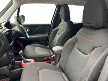 SPOTICAR Jeep Renegade 1.3 Gse T4 11.4kwh Trailhawk Auto 4xe Euro 6 (s/s) Used Car - Suv Plug-in Hybrid Black - Colchester - 1200593195_2