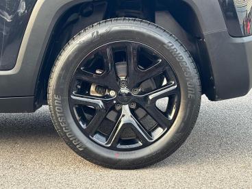 SPOTICAR Jeep Renegade 1.0 Gse T3 Night Eagle Euro 6 (s/s) 5dr Used Car - Suv Petrol Black - Swindon - 1200615148_5