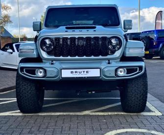 SPOTICAR Jeep Wrangler 2.0 Gme Sahara Auto 4wd Euro 6 (s/s) 4dr Used Car - Suv Petrol Black - Cheltenham - 1200552135_2