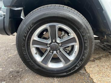 SPOTICAR Jeep Wrangler 2.0 Gme Sahara Auto 4wd Euro 6 (s/s) 4dr Used Car - Suv Petrol White - Horsham - 1200575602_5