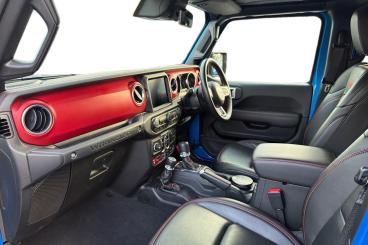 SPOTICAR Jeep Wrangler 2.0 Gme Rubicon Auto 4wd Euro 6 (s/s) 4dr Used Car - Suv Petrol Blue - Southampton - 1200579860_2