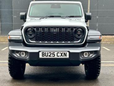 SPOTICAR Jeep Wrangler 2.0 Gme Rubicon Auto 4wd Euro 6 (s/s) 4dr Used Car - Suv Petrol White - Cheltenham - 1200587481_5
