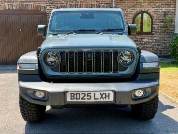 SPOTICAR Jeep Wrangler 2.0 Gme Rubicon Auto 4wd Euro 6 (s/s) 4dr Used Car - Suv Petrol Grey - Birmingham - 1200628492_4