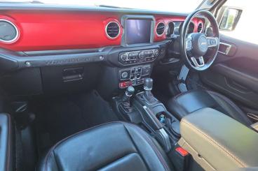 SPOTICAR Jeep Wrangler 2.0 Gme Rubicon Auto 4wd Euro 6 (s/s) 4dr Used Car - Suv Petrol Silver - Southampton - 1200633986_2