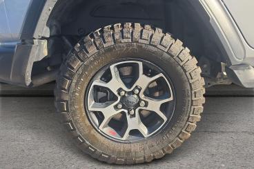 SPOTICAR Jeep Wrangler 2.0 Gme Rubicon Auto 4wd Euro 6 (s/s) 4dr Used Car - Suv Petrol Silver - Southampton - 1200633986_5