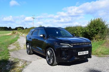 SPOTICAR Kgm Actyon 1.5h K50 Auto Euro 6 (s/s) 5dr Used Car - Suv Hybrid Black - Salisbury - 500640953_1