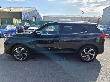 SPOTICAR Kgm Korando 1.5 K40 Auto Euro 6 (s/s) 5dr Used Car - Suv Petrol Black - Salisbury - 500627468_3