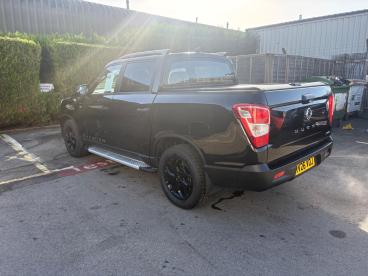 SPOTICAR Kgm Musso 2.2d Saracen Auto 4wd Euro 6 4dr Used Car - Commercial Vehicle Diesel Black - Salisbury - 500640955_4