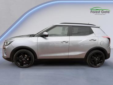 SPOTICAR Kgm Tivoli 1.5 K40 Auto Euro 6 (s/s) 5dr Used Car - Suv Petrol Silver - Corby - 1200613109_4