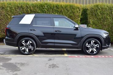 SPOTICAR Kgm Torres 1.5h K40 Auto Euro 6 (s/s) 5dr Used Car - Suv Hybrid Black - Salisbury - 500574834_4