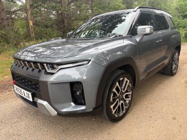 SPOTICAR Kgm Torres 1.5 K40 Auto Euro 6 (s/s) 5dr Used Car - Suv Petrol Grey - Salisbury - 500608026_3