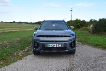 SPOTICAR Kgm Torres 73.4kwh K40 Auto 5dr Used Car - Suv Electric Grey - Salisbury - 500640952_2