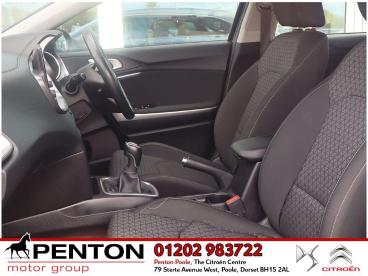 SPOTICAR Kia Ceed Cee-d 1.0 T-gdi Eco 2 Sportswagon Euro 6 (s/s) 5dr Used Car - Estate Petrol Silver - Poole - 1200541821_4