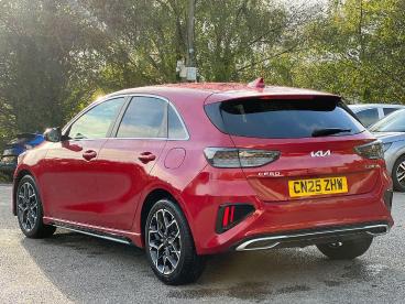 SPOTICAR Kia Ceed Cee-d 1.5 T-gdi Gt-line Euro 6 (s/s) 5dr Used Car - Saloon Petrol Red - Pontypridd - 1200554727_5