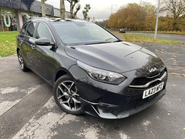 SPOTICAR Kia Ceed Cee-d 1.5 T-gdi 3 Sportswagon Euro 6 (s/s) 5dr Used Car - Estate Petrol Black - Swansea - 1200556304_1