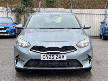 SPOTICAR Kia Ceed Cee-d 1.5 T-gdi 2 Euro 6 (s/s) 5dr Used Car - Saloon Petrol Silver - Pontypridd - 1200557563_2