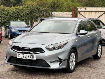 SPOTICAR Kia Ceed Cee-d 1.5 T-gdi 2 Euro 6 (s/s) 5dr Non-adap Used Car - Saloon Petrol Silver - Pontypridd - 1200591350_3