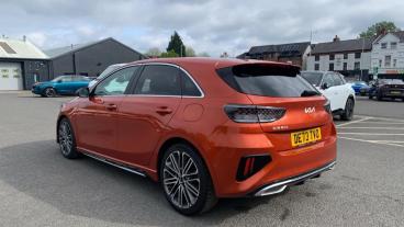 SPOTICAR Kia Ceed Cee-d 1.5 T-gdi Gt-line S Dct Euro 6 (s/s) 5dr Used Car - Saloon Petrol Orange - Stockport - 1200599226_5