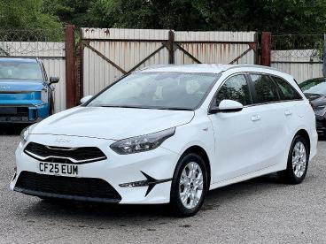 SPOTICAR Kia Ceed Cee-d 1.5 T-gdi 2 Sportswagon Euro 6 (s/s) 5dr Used Car - Estate Petrol White - Pontypridd - 1200599910_3