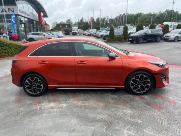 SPOTICAR Kia Ceed Cee-d 1.5 T-gdi Gt-line Euro 6 (s/s) 5dr Used Car - Saloon Petrol Orange - Bodmin - 1200606940_4
