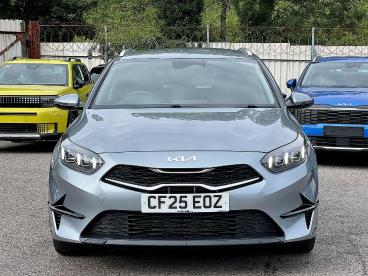 SPOTICAR Kia Ceed Cee-d 1.5 T-gdi 3 Sportswagon Euro 6 (s/s) 5dr Used Car - Estate Petrol Silver - Pontypridd - 1200611101_2