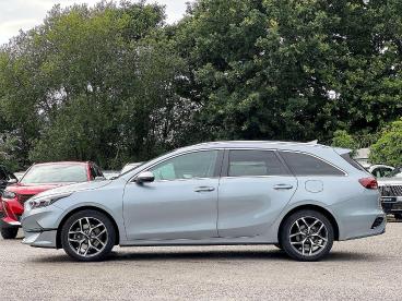 SPOTICAR Kia Ceed Cee-d 1.5 T-gdi 3 Sportswagon Euro 6 (s/s) 5dr Used Car - Estate Petrol Silver - Pontypridd - 1200611101_4