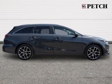 SPOTICAR Kia Ceed Cee-d 1.5 T-gdi 3 Sportswagon Euro 6 (s/s) 5dr Used Car - Estate Petrol Grey - Darlington - 1200612826_2
