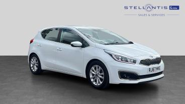 SPOTICAR Kia Ceed Cee-d 1.6 Crdi 2 Dct Euro 6 (s/s) 5dr Used Car - Saloon Diesel White - Stockport - 1200615711_1