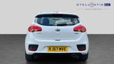 SPOTICAR Kia Ceed Cee-d 1.6 Crdi 2 Dct Euro 6 (s/s) 5dr Used Car - Saloon Diesel White - Stockport - 1200615711_4