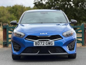 SPOTICAR Kia Ceed Cee-d 1.5 T-gdi Gt-line Euro 6 (s/s) 5dr Used Car - Saloon Petrol Blue - Balsall Common - 1200621869_5