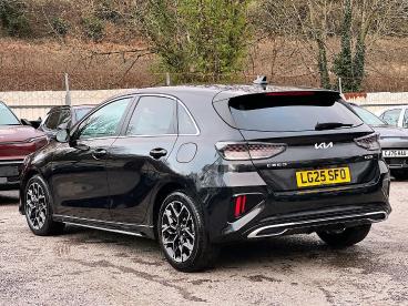 SPOTICAR Kia Ceed Cee-d 1.5 T-gdi Gt-line Euro 6 (s/s) 5dr Used Car - Saloon Petrol Black - Pontypridd - 1200625060_5