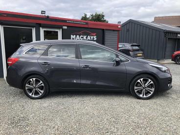 SPOTICAR Kia Ceed Cee-d 1.6 Crdi Gt-line Sportswagon Euro 6 (s/s) 5dr Used Car - Estate Diesel Silver - Inverness - 1200641949_3