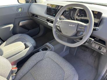 SPOTICAR Kia Ev2 61kwh Air Auto 5dr Used Car - Suv Electric Black - Sheffield - 1200641586_5
