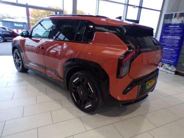 SPOTICAR Kia Ev3 81.4kwh Gt-line Auto 5dr Used Car - Suv Electric Orange - Ashington - 1200551656_3