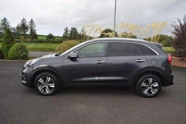 SPOTICAR Kia Niro 1.6 Gdi 2 Dct Euro 6 (s/s) 5dr Used Car - Suv Hybrid Grey - Ballymena County Antrim - 1200542186_3