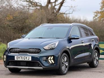SPOTICAR Kia Niro 1.6 Gdi Connect Dct Euro 6 (s/s) 5dr Used Car - Suv Hybrid Blue - Balsall Common - 1200543385_5