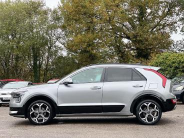 SPOTICAR Kia Niro 1.6h Gdi 3 Dct Euro 6 (s/s) 5dr Used Car - Suv Hybrid Grey - Pontypridd - 1200557174_4