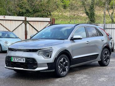 SPOTICAR Kia Niro 64.8kwh 4 Auto 5dr Used Car - Suv Electric Grey - Pontypridd - 1200563679_3