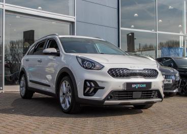 SPOTICAR Kia Niro 1.6 Gdi 3 Dct Euro 6 (s/s) 5dr Used Car - Suv Hybrid White - Aldershot - 1200586885_1
