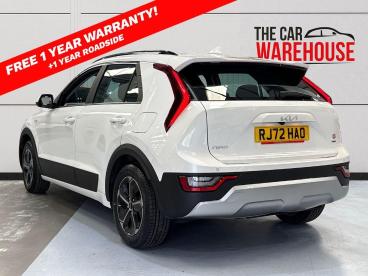 SPOTICAR Kia Niro 1.6 Gdi Hybrid 2 5dr Dct Used Car - Suv Hybrid White - Swansea - 1200605671_2
