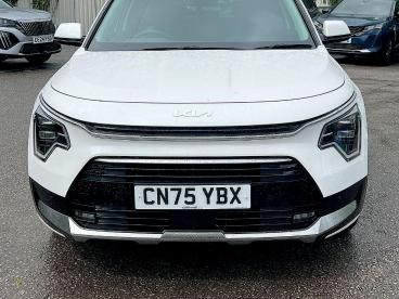 SPOTICAR Kia Niro 1.6h Gdi 3 Dct Euro 6 (s/s) 5dr Used Car - Suv Hybrid White - Pontypridd - 1200605985_2