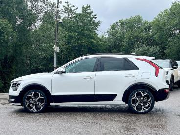 SPOTICAR Kia Niro 1.6h Gdi 3 Dct Euro 6 (s/s) 5dr Used Car - Suv Hybrid White - Pontypridd - 1200605985_4